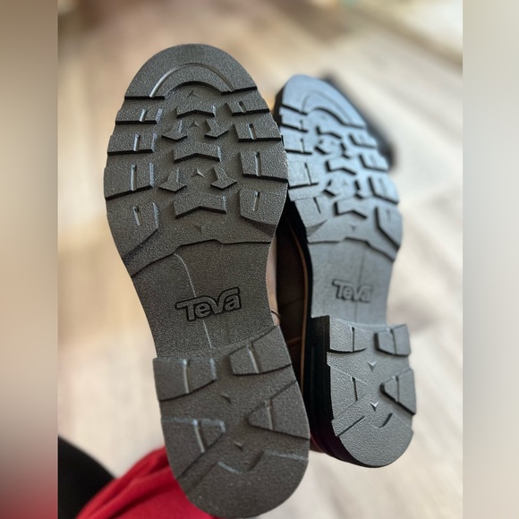 Teva Rowen Buckle Boots Size 9.5 - Picture 6 of 8